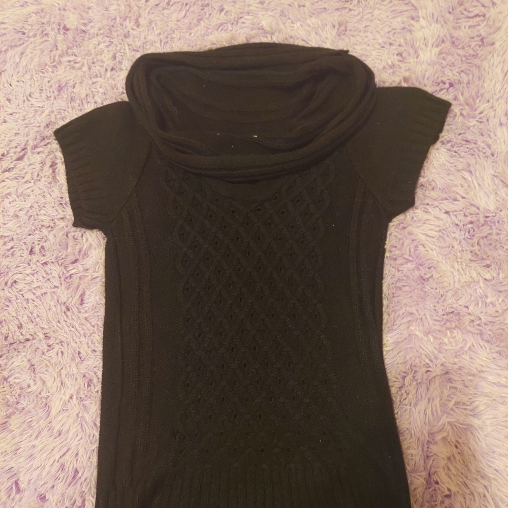Black shirt